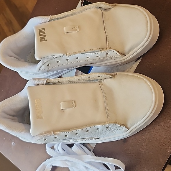 Puma White Classic Sneakers Minimalist Design - Picture 4 of 10